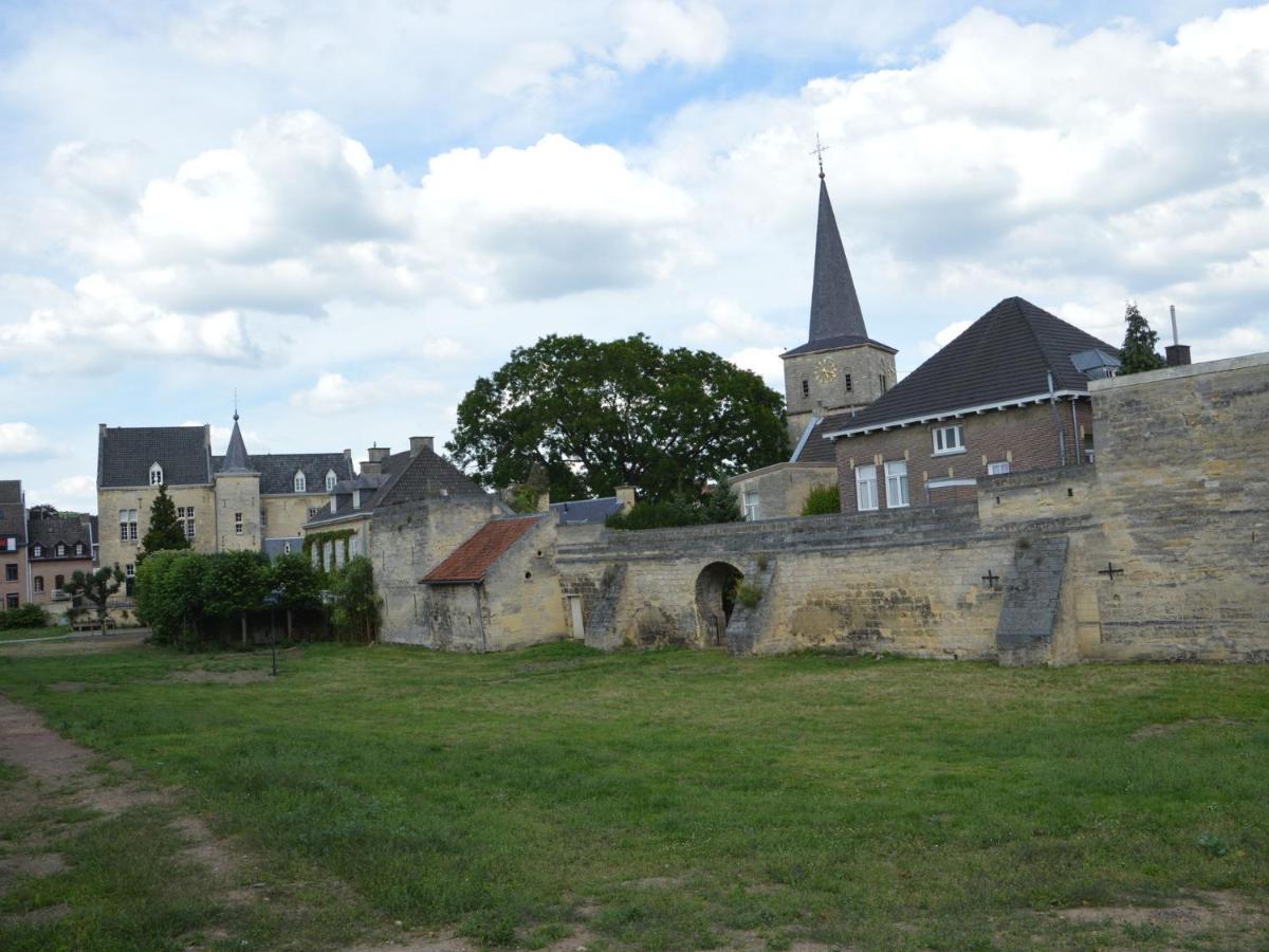Beautifully Decorated And Spacious In The Heart Of South Limburg Schin op Geul