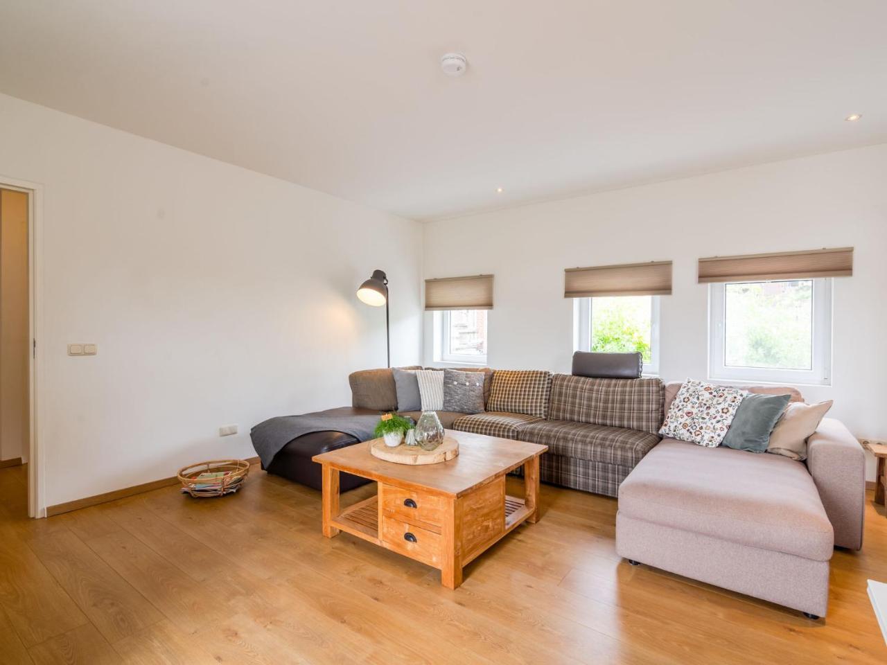 Beautifully Decorated And Spacious In The Heart Of South Limburg Schin op Geul